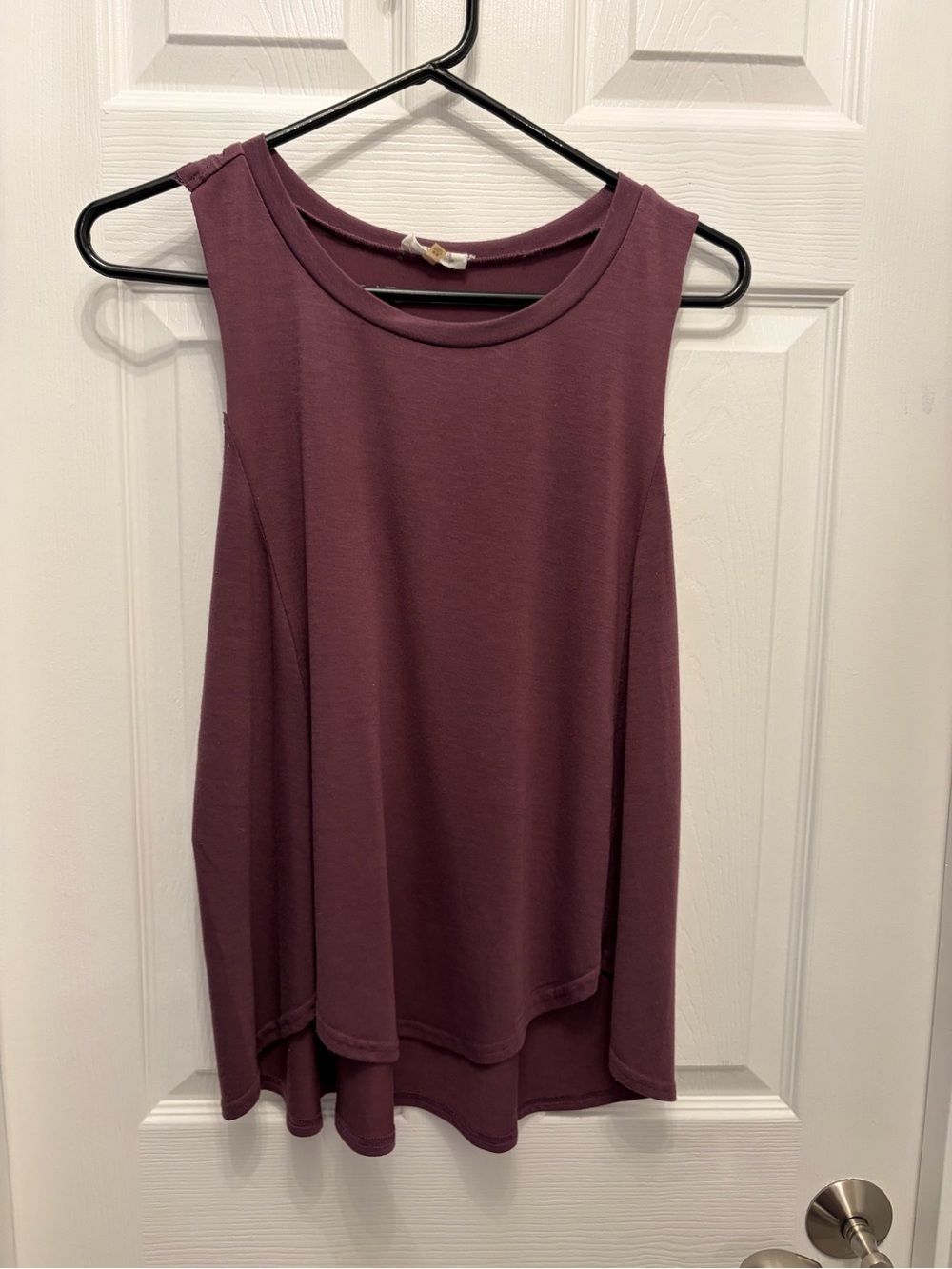Sleeveless Cutout Yoke Tank Top - Plum